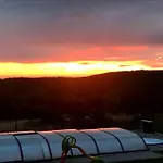 V Brdech S Bazenem, Infra Saunou A Vybavenim