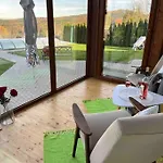 V Brdech S Bazenem, Infra Saunou A Vybavenim Mala Viska