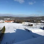 V Brdech S Bazenem, Infra Saunou A Vybavenim Willa *