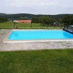 Willa V Brdech S Bazenem, Infra Saunou A Vybavenim Mala Viska