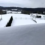 V Brdech S Bazenem, Infra Saunou A Vybavenim Willa