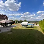 Willa V Brdech S Bazenem, Infra Saunou A Vybavenim *