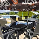 V Brdech S Bazenem, Infra Saunou A Vybavenim Willa *
