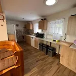 V Brdech S Bazenem, Infra Saunou A Vybavenim Willa *