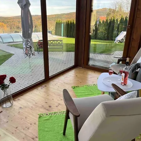 V Brdech S Bazenem, Infra Saunou A Vybavenim Mala Viska