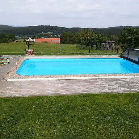 Villa V Brdech S Bazénem, Infra Saunou A Vybavením Mala Viska