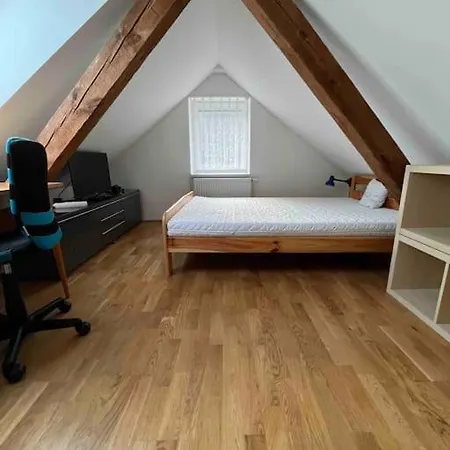 V Brdech S Bazenem, Infra Saunou A Vybavenim Willa *