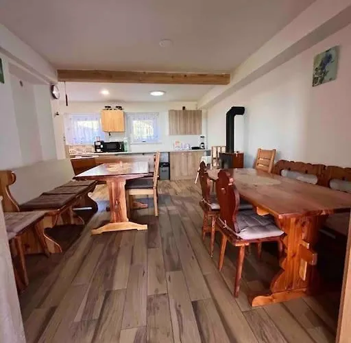 V Brdech S Bazenem, Infra Saunou A Vybavenim * Mala Viska