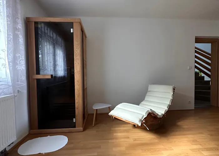 V Brdech S Bazenem, Infra Saunou A Vybavenim Willa Mala Viska