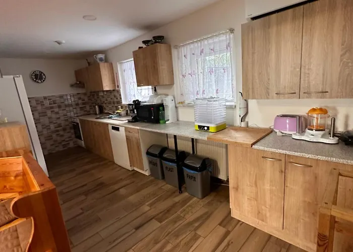 V Brdech S Bazenem, Infra Saunou A Vybavenim * Mala Viska