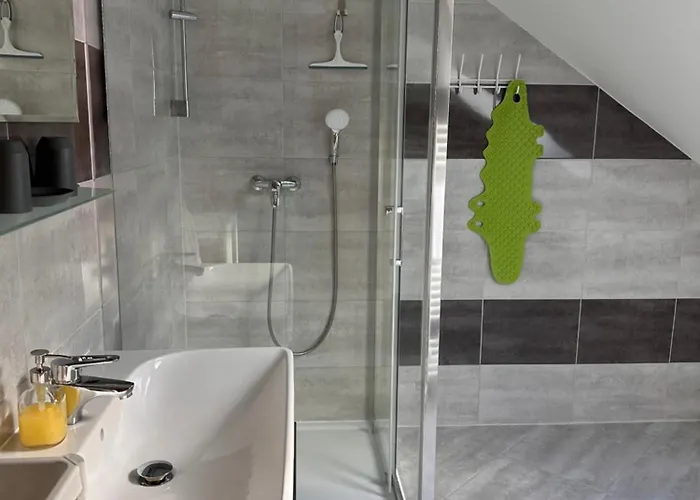 V Brdech S Bazenem, Infra Saunou A Vybavenim *